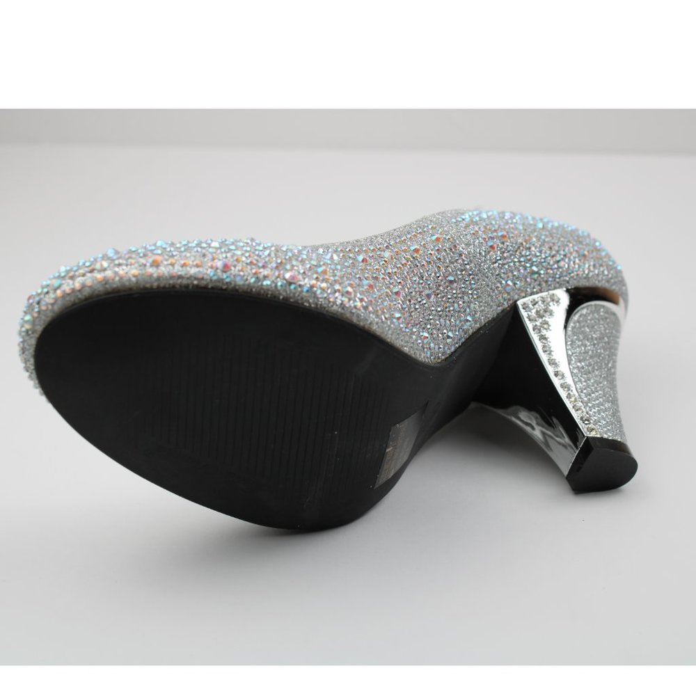 🔥 Women's Low Heel Rhinestone Silver Knit Round Toe Low Heel Pump Shoe Dressy - Picture 3 of 9